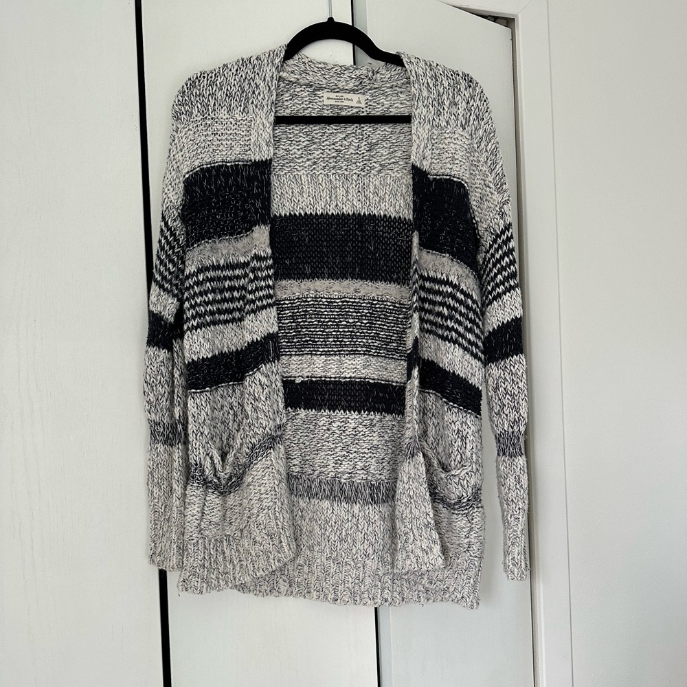 Abercrombie Knit Patterned Cardigan
